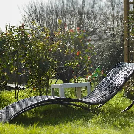 Contact - Les Bleuets & 3*