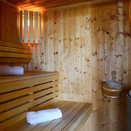 Contact - Les Bleuets & 3* La Rivière-Saint-Sauveur