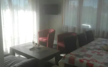 Contact - Les Bleuets & 3* La Rivière-Saint-Sauveur