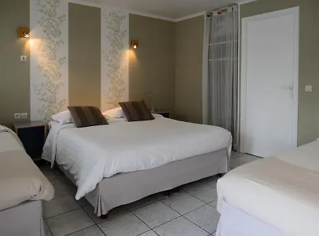 Contact - Les Bleuets & Hotel 3*