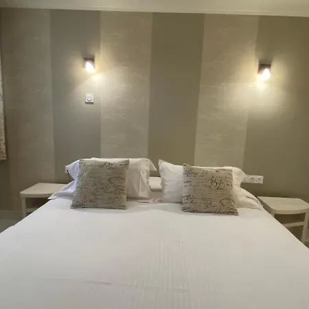 Contact - Les Bleuets & Hotel 3*