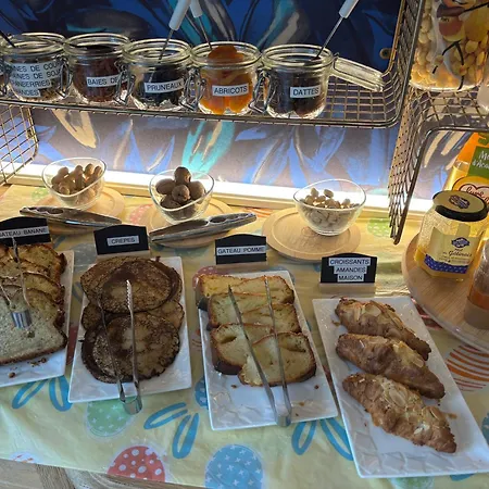 מלון Contact - Les Bleuets &