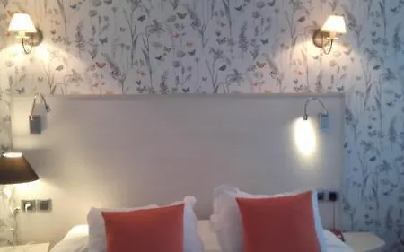 Contact - Les Bleuets&spa Hotel