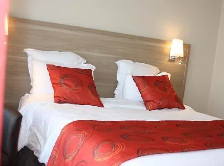 Contact - Les Bleuets&spa Hotel