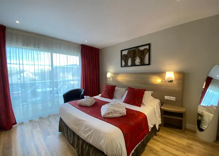 Contact - Les Bleuets & Hotel La Rivière-Saint-Sauveur