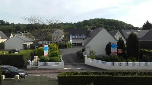 Hotel Contact - Les Bleuets &