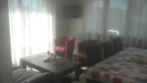 Contact - Les Bleuets & 3* La Rivière-Saint-Sauveur