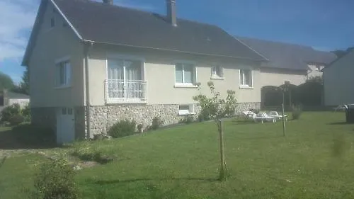 Hotel Contact - Les Bleuets & La Rivière-Saint-Sauveur