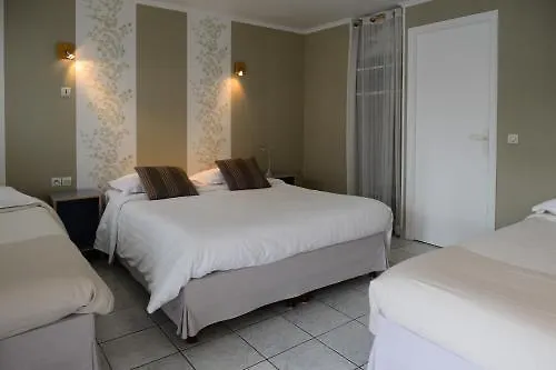 Contact - Les Bleuets & Hotel 3*