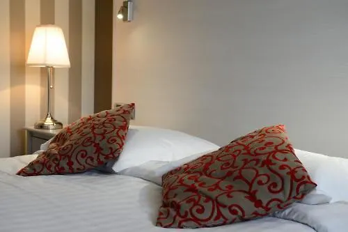 Contact - Les Bleuets & Hotel 3*